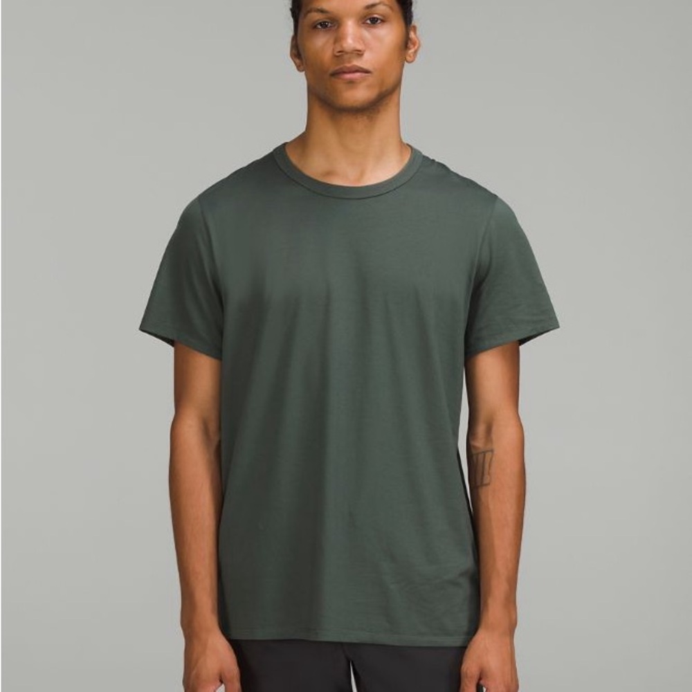 Lululemon Fundamental T shirt NWOT